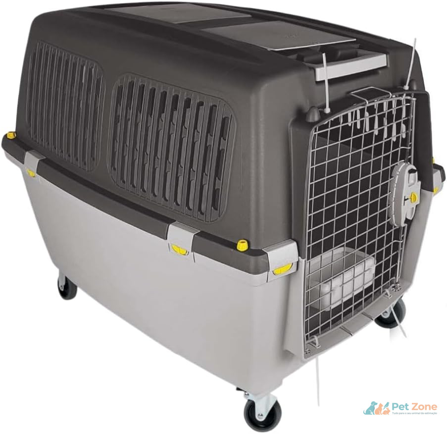 Viagens de Avião com Animais: O Guia Completo de Regras e Cuidados Planear viagens de avião com animais exige uma preparação meticulosa e com bastante antecedência para garantir que a travessia aérea decorre sem percalços burocráticos ou sobressaltos de saúde. Voar com cães ou gatos não se resume a comprar um bilhete adicional: envolve requisitos sanitários estritos, limites de peso, regras específicas por companhia aérea e a escolha criteriosa de equipamento de transporte certificado.